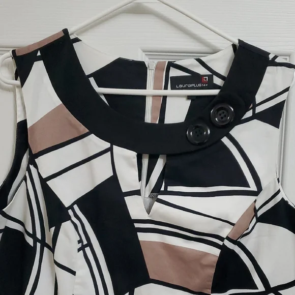 Chic Abstract Patterned Midi Dress - Picture 2 of 5